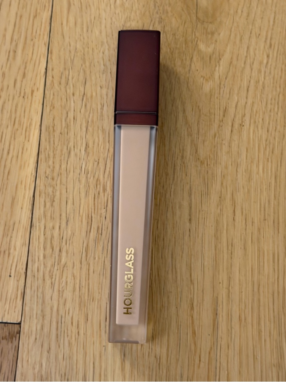 NEW Hourglass Vanish Airbrush Concealer - 3.8 Drift